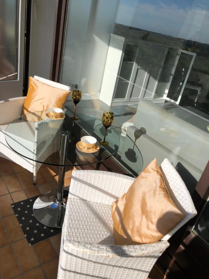 Tiffanys Ferienapartments In Der Privatresidenz Des Plaza Premium Hotel ティメンドルファー・シュトラント エクステリア 写真
