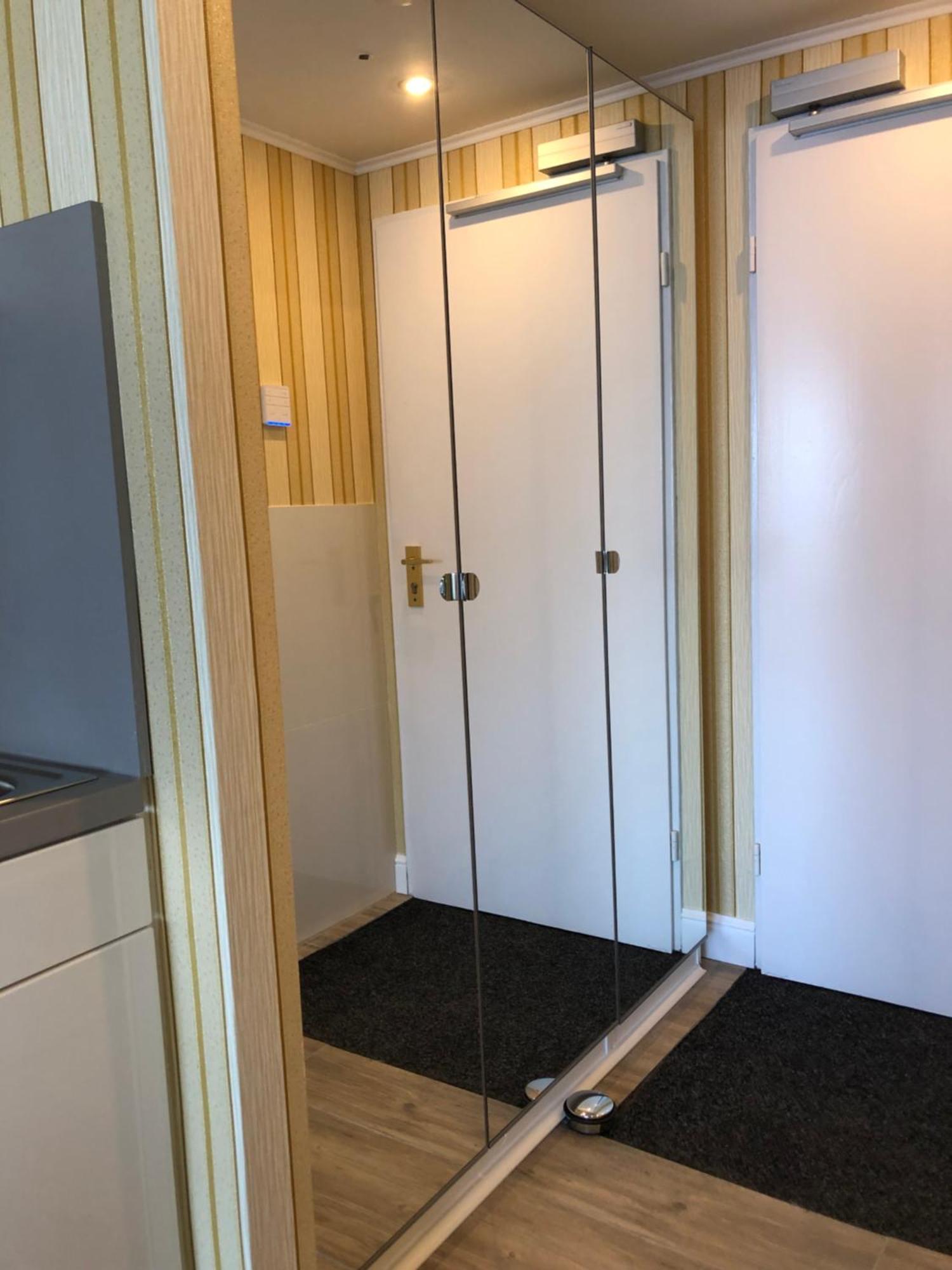 Tiffanys Ferienapartments In Der Privatresidenz Des Plaza Premium Hotel ティメンドルファー・シュトラント エクステリア 写真